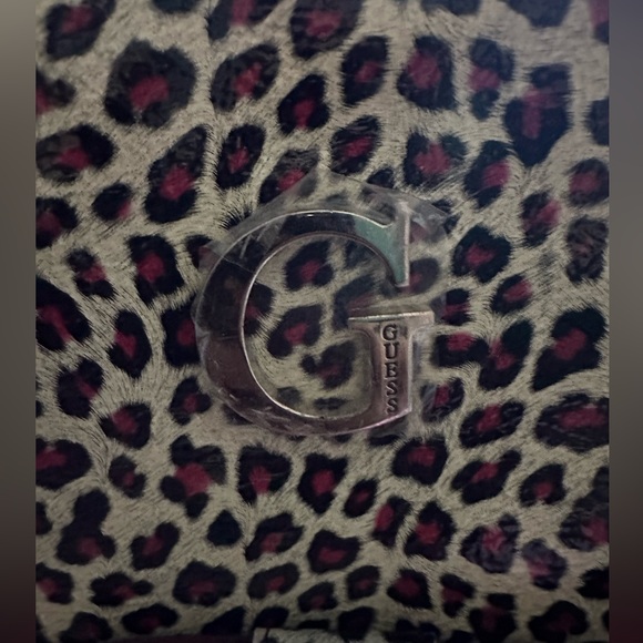 Guess duffle bag - Picture 4 of 8